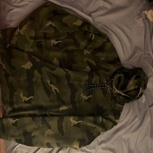 Old Navy Green Bubble Cargo Sweatshirt